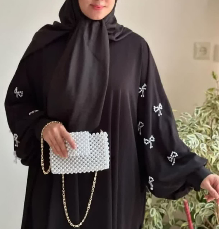 عبا جواهر دوزی